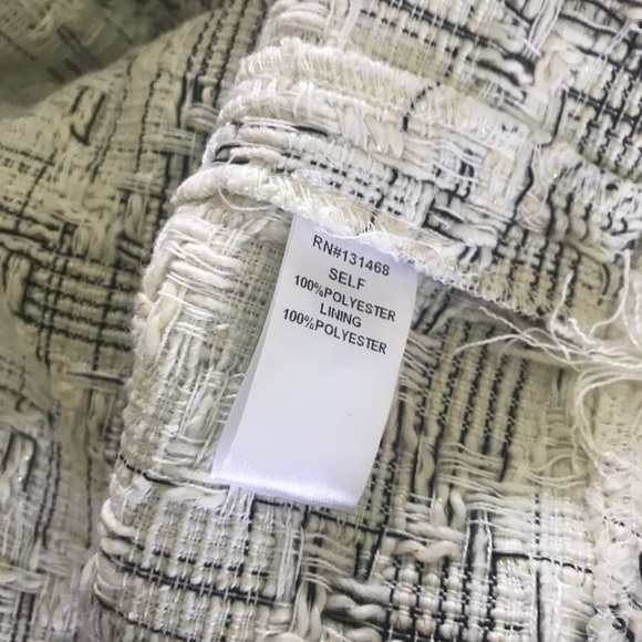 Fate Top with Fringe Details - Picture 4 of 4